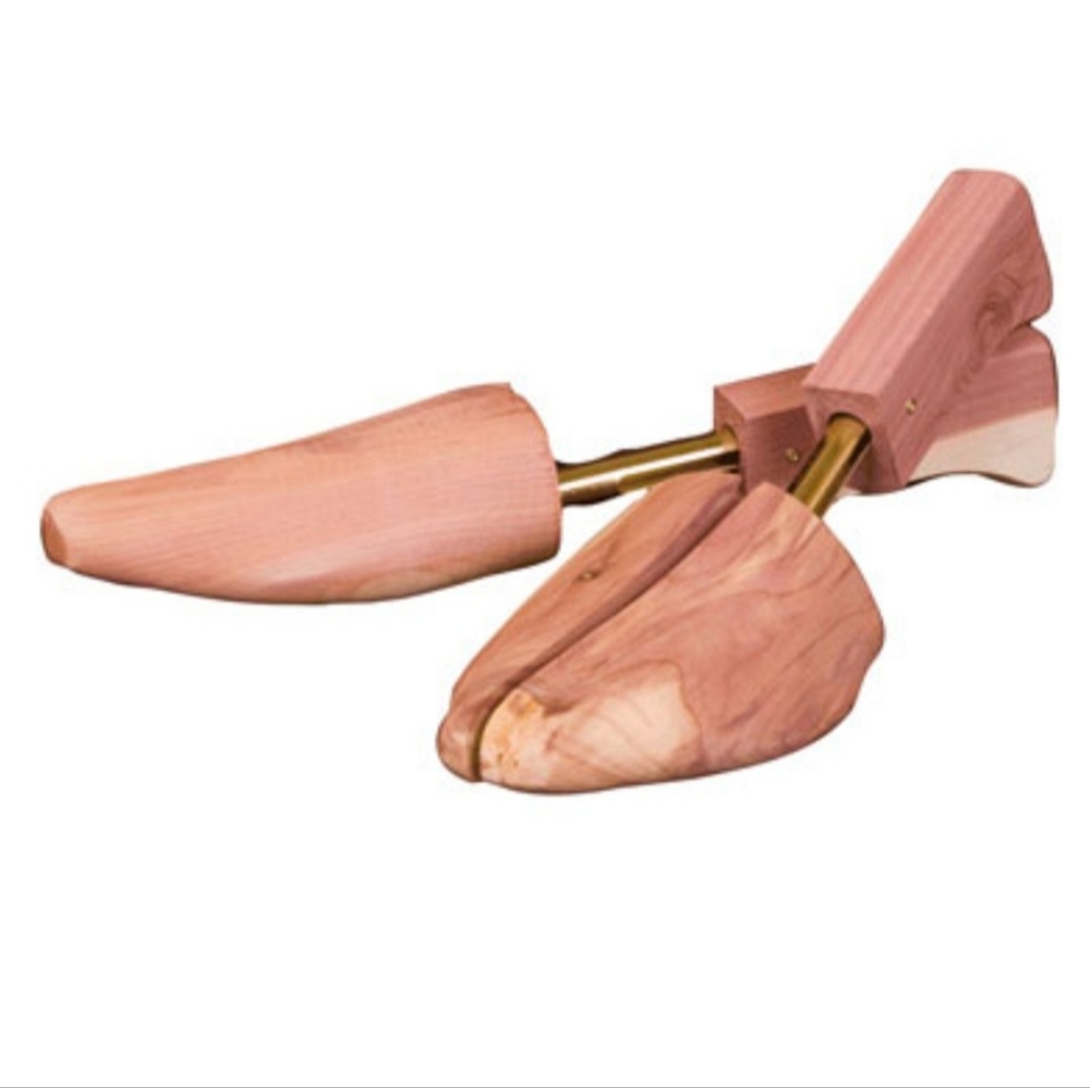 CEDAR SHOE TREE